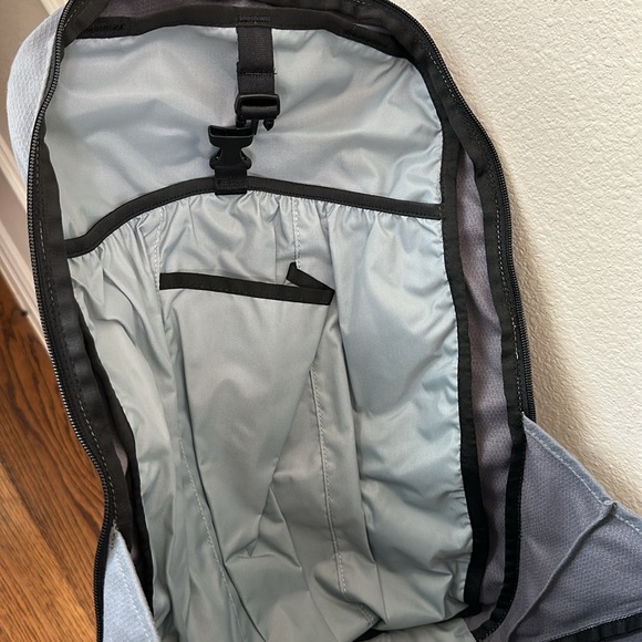 ZeroGrand COMMUTER BACKPACK - Grey/Black - Picture 11 of 16